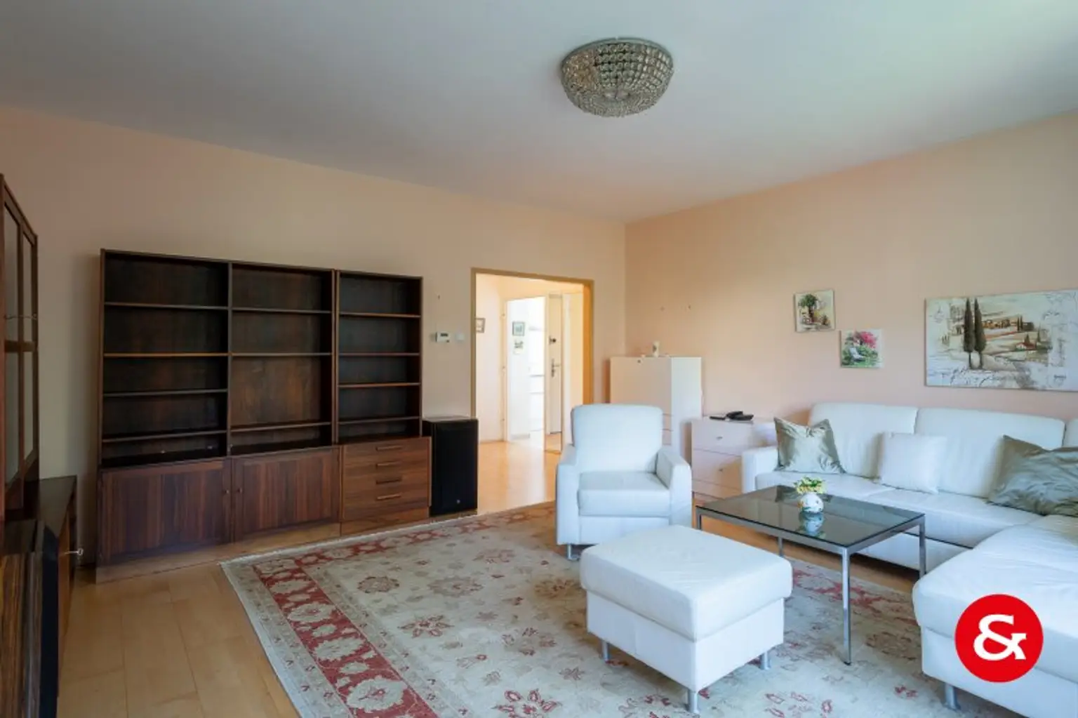 DREIZIMMERWOHNUNG IN RUHELAGE  UND TOLLEM GRÜNBLICK!