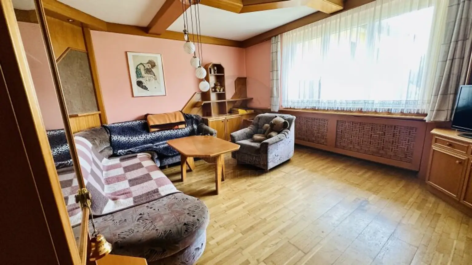 Großzügiges Einfamilienhaus mit sehr viel Platz