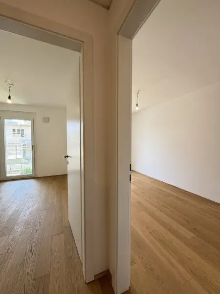 Moderne Erstbezugswohnung mit Balkon und Garage in 1210 Wien – Ihr neues Zuhause!