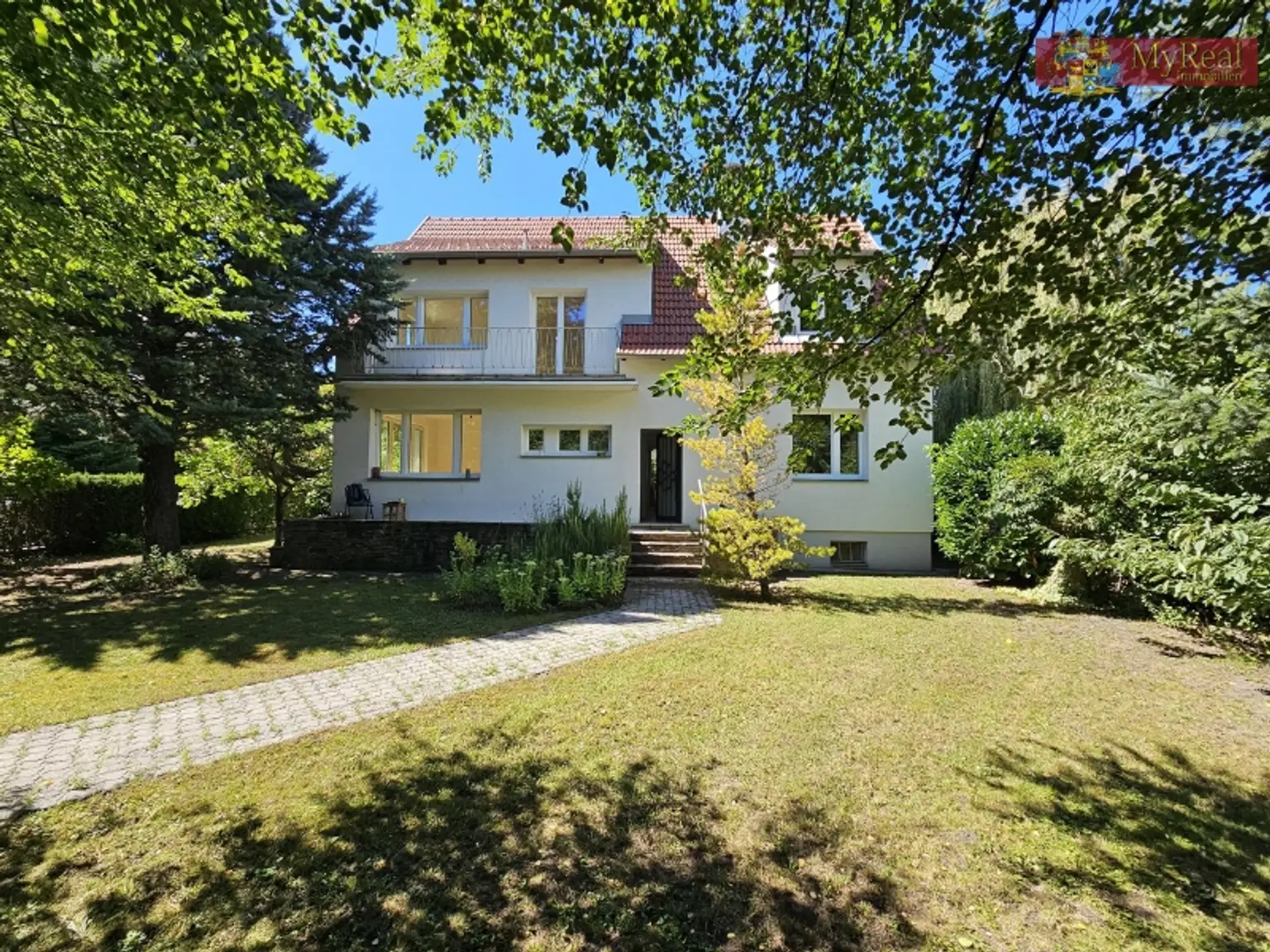 Schmuckstück inmitten Bad-Vöslaus
