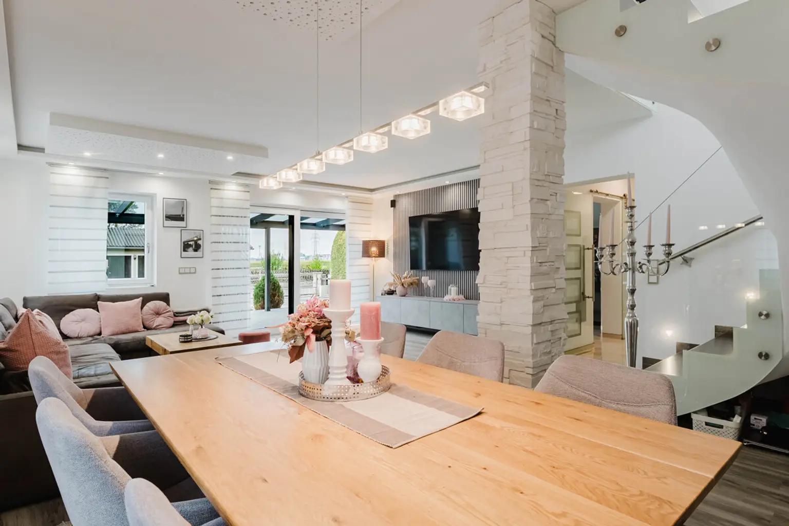 Modernes Einfamilienhaus in Regau!!