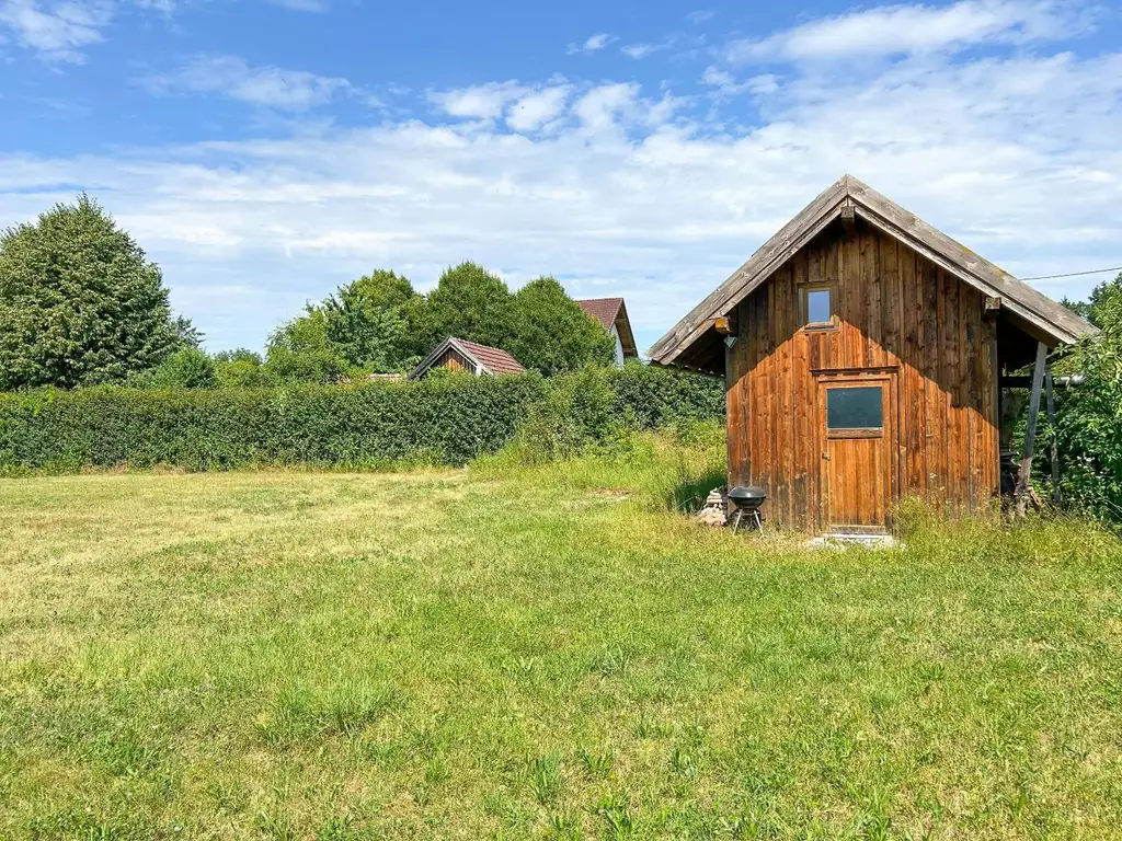 SEHR SCHÖNES Grundstück für IHR TRAUMHAUS - EBEN - SONNIG - RUHIG - RASCH auf der Autobahn !