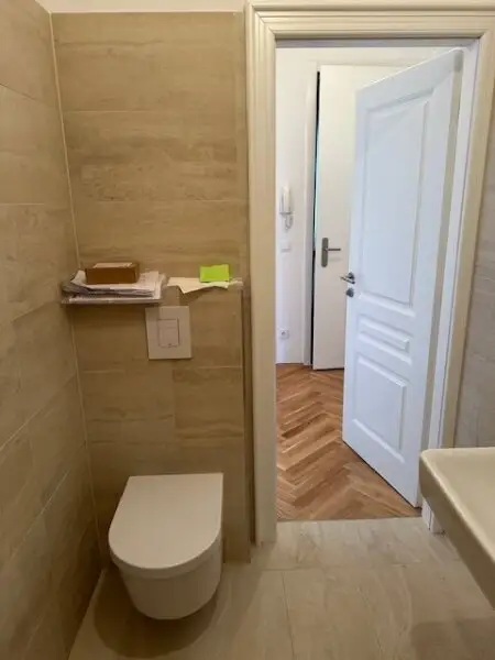 ERSTBEZUG Top sanierter Altbau mit Fernblick und Lift