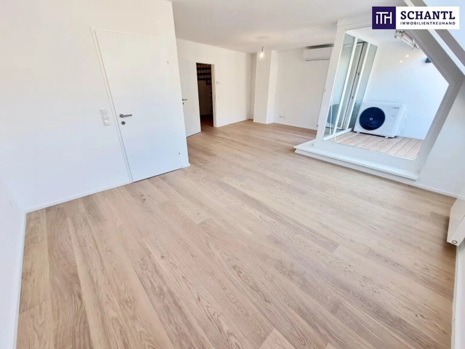 LETZTE Wohnung - Schnell sein! Leistbare Familien-Wohnung im Dachgeschoss! Toll aufgeteilt + Zentrumsnah + 3 Zimmer mit Terrasse + Frisch saniert + Hauseigene Tiefgarage! Besser geht es nicht....