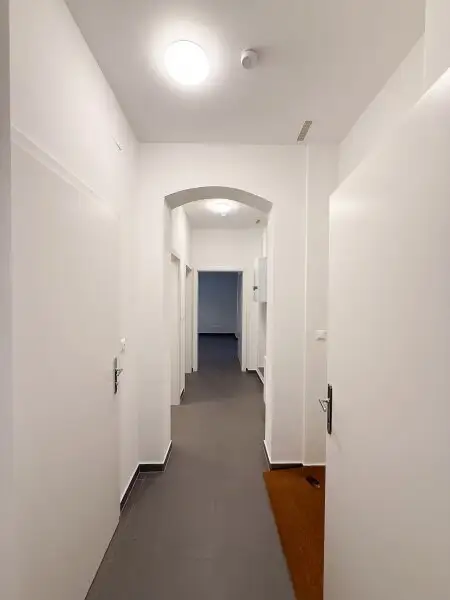 3-Zimmer Geschäftsfläche in 1090 Wien mit hoher Frequenz zu vermieten