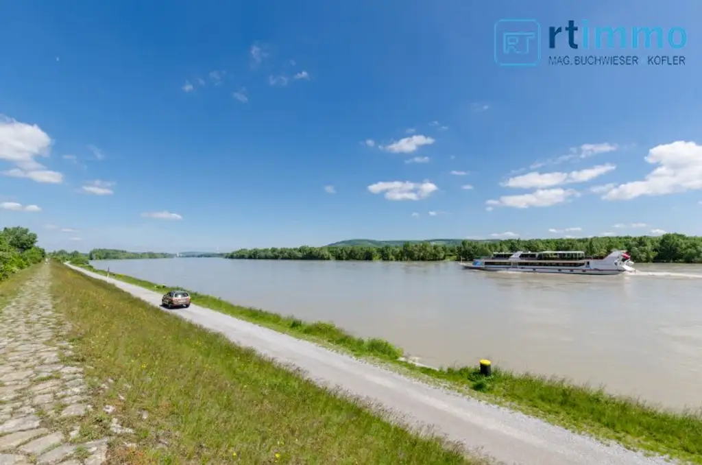 DONAUBLICK: EXKLUSIVER TERRASSENTRAUM MIT OST-WEST-AUSRICHTUNG IN DER KUCHELAU