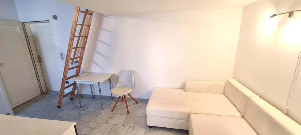 Geschäftslokal mit 55 m² Nutzfläche + Singlewohnung mit 22 m² Nutzfläche - zu kaufen!