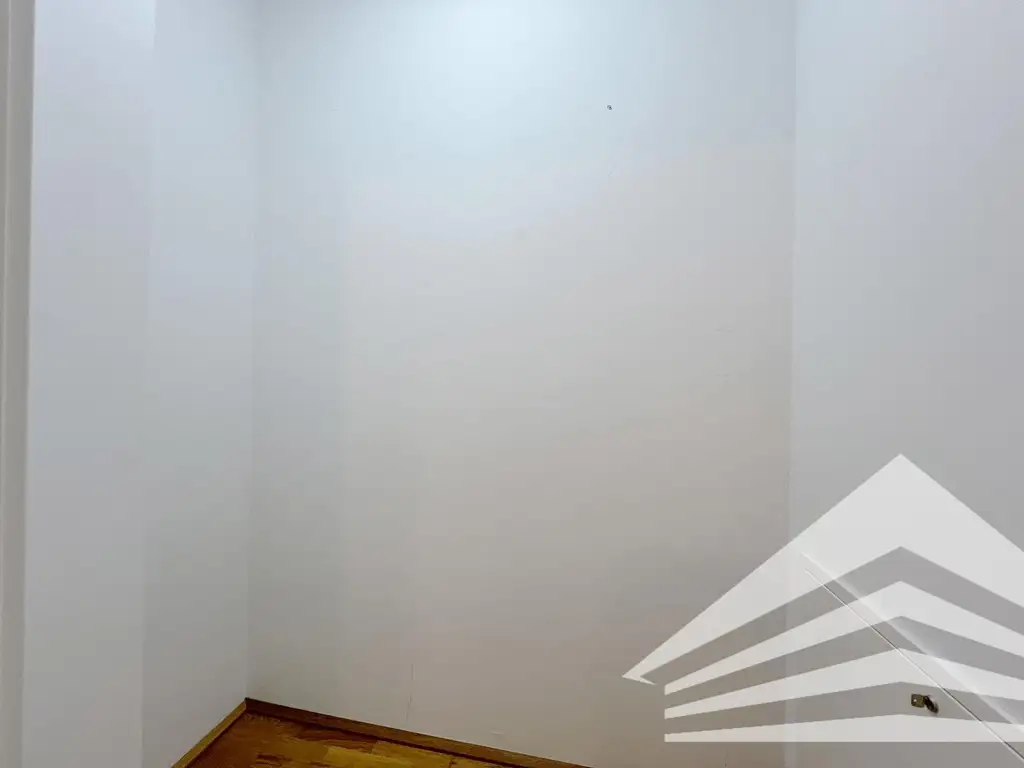 Teilmöblierte 2-Zimmer Wohnung mit Balkon am Linzer Winterhafen!