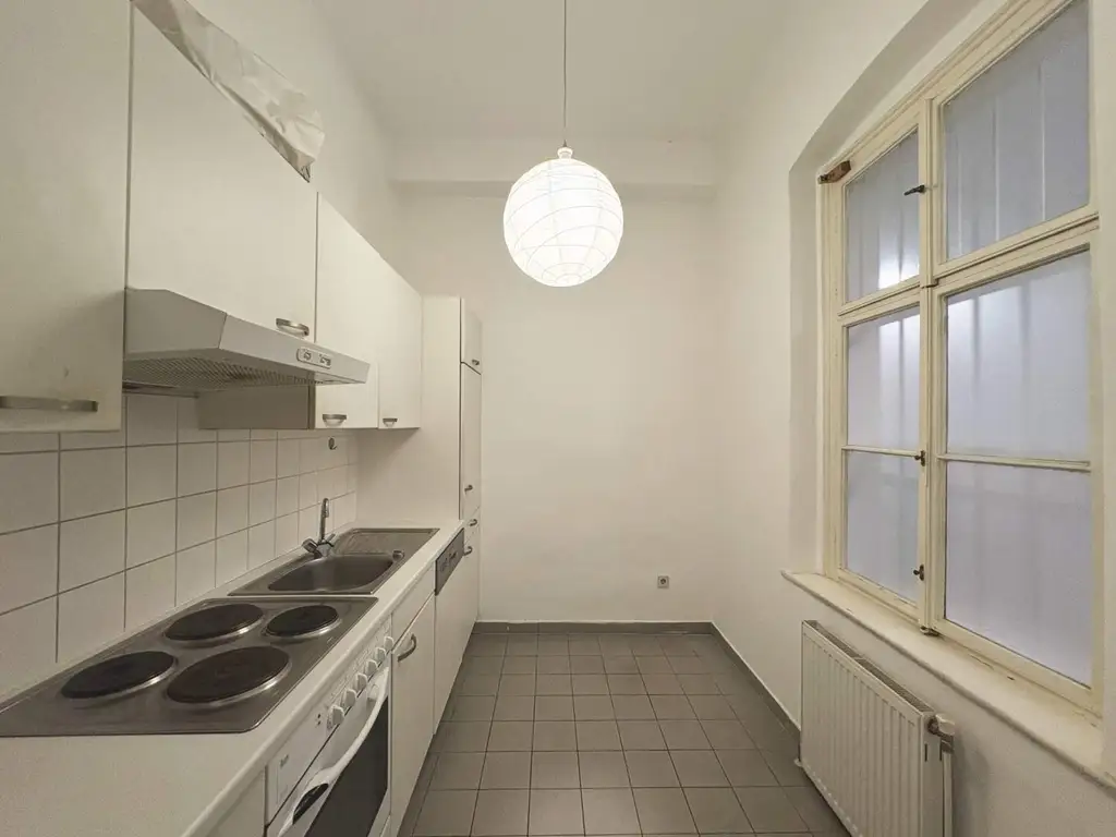 Gemütliche 2-Zimmer-Wohnung -
Parkblick - Nähe Altes AKH!