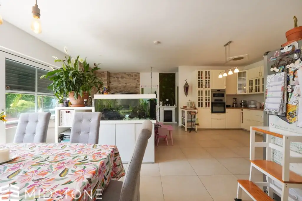 *Gartenidylle in absoluter Ruhelage* Traumhaftes Bungalow in Alleinlage