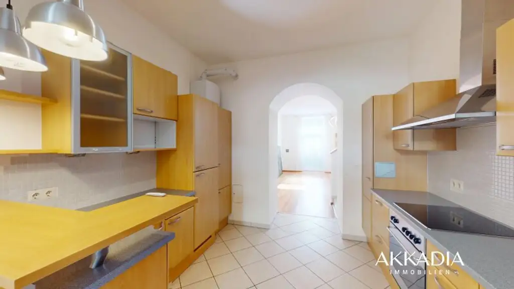 Maisonette-Wohnung mit Terrasse & Garten in zentraler Lage von Korneuburg – Wohnen im generalsanierten Backsteinbau