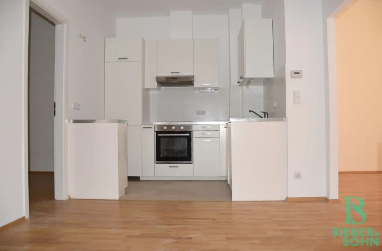 Mitten im 5.! Westterrasse - Top renovierte, große, sonnige Wohnung - Ruhelage