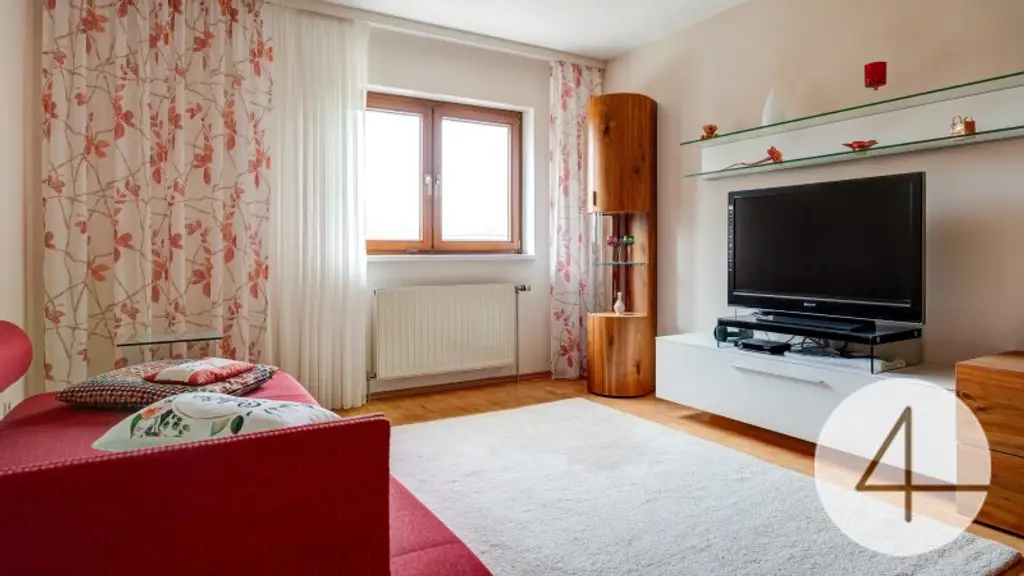 Attraktives, erstklassig gepflegtes Haus in Deutsch-Wagram