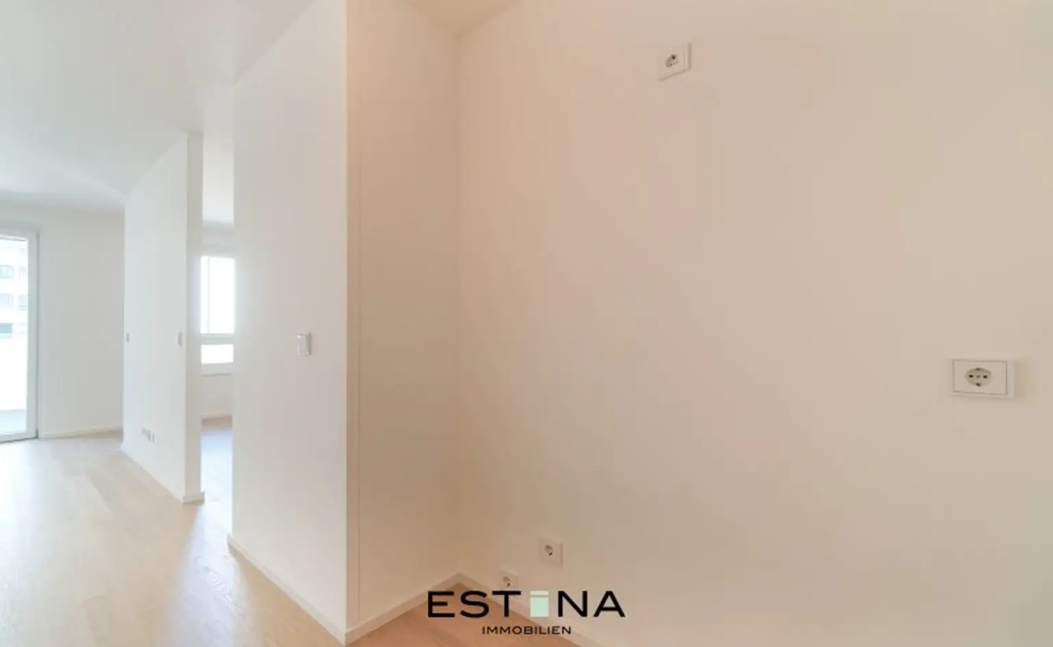 Provisionsfrei - Nahe Erholungsgebiet Wienerberg - Pärchenwohnung mit Balkon in Ruhelage