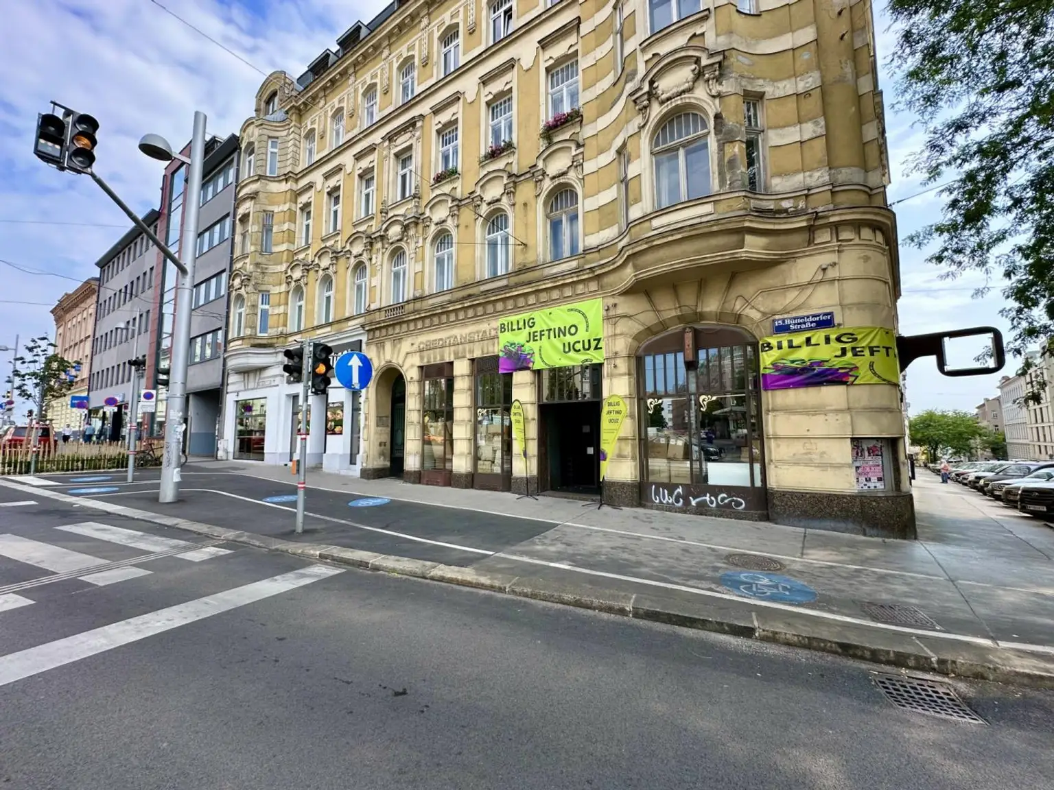 Branchenfreies Geschäftslokal in stark frequentierter Lage