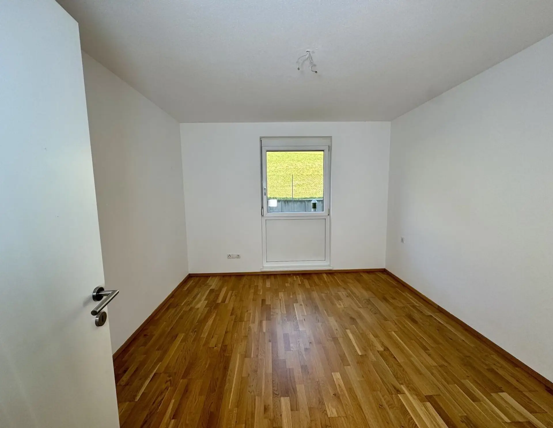 NEU - Komfortable 3-Zimmer-Wohnung mit Terrasse + Gärtchen