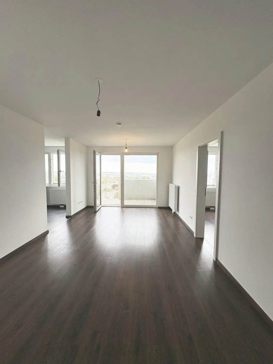 Blick ins Grüne - Großzügige 2 Zimmer Wohnung mit Balkon
UBahn um´s Eck