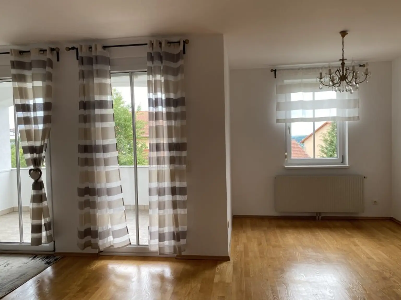 Helle, sehr gepflegte Mietwohnung in ruhiger Aussichtslage