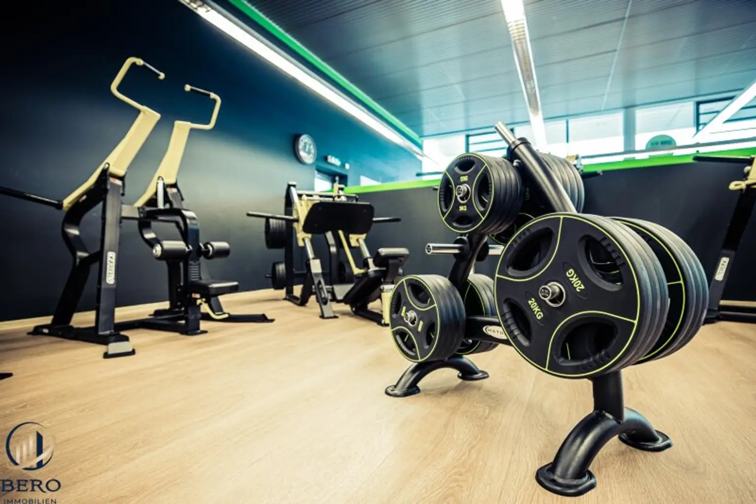 Top Fitnesscenter in Wilhelmsburg unbefristet zu Pachten!