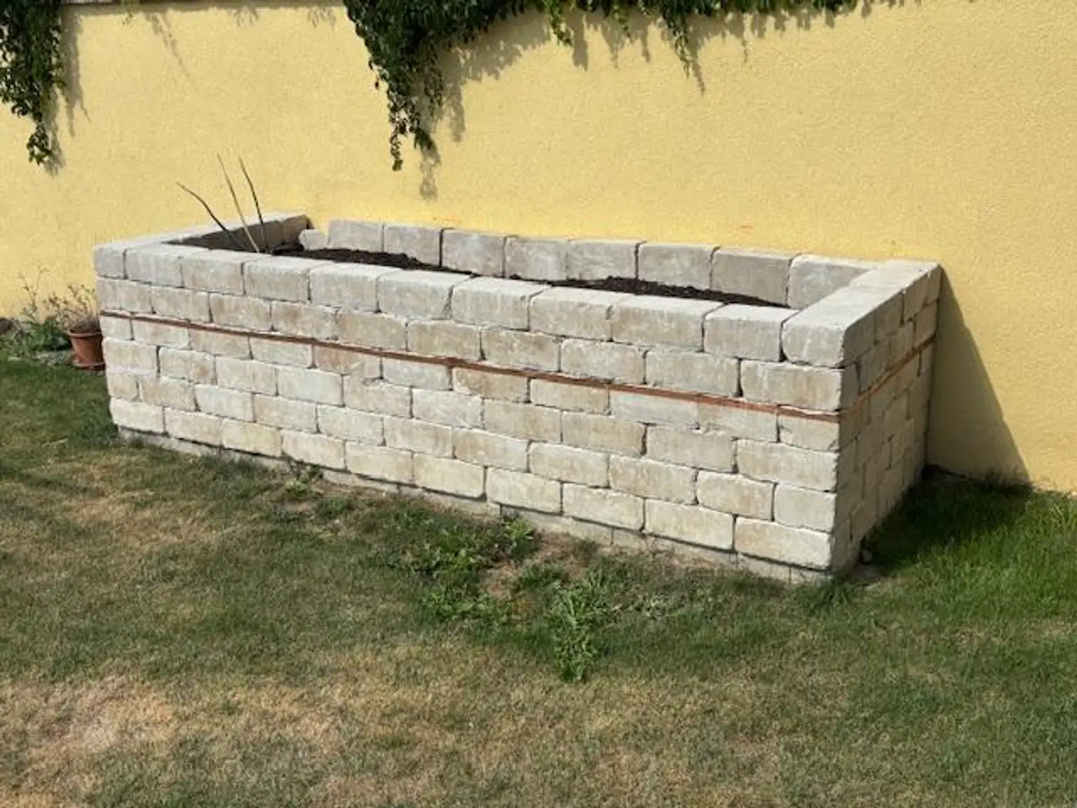 Außergewöhnliches Schmuckkästchen sucht neuen Hausherren!