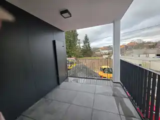 Balkon mit Abstellraum