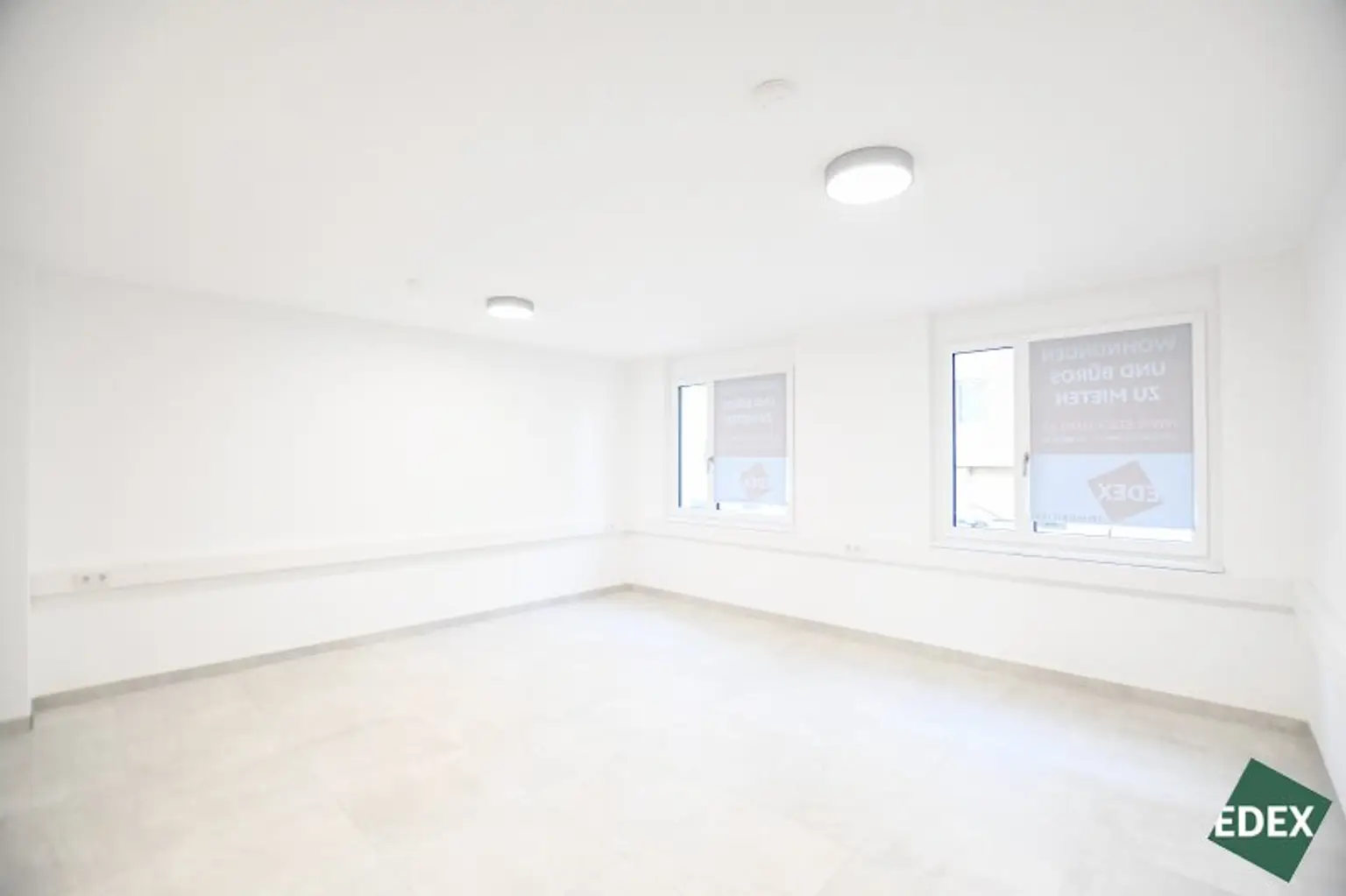 Top-Lage in Gersthof: Modernes 2-Zimmer-Büro mit Terrasse und Kühlung