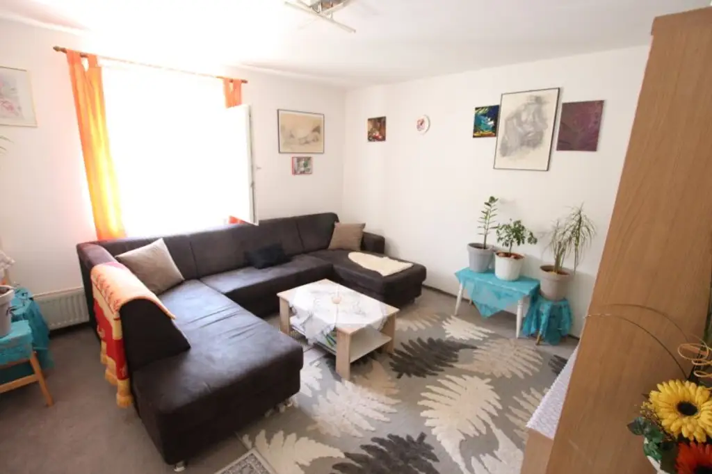 Teilsaniertes 350m² Mehrfamilienhaus/Zinshaus mit 4 Wohnungen in Maria Saal - Ratzendorf - nicht vermietet