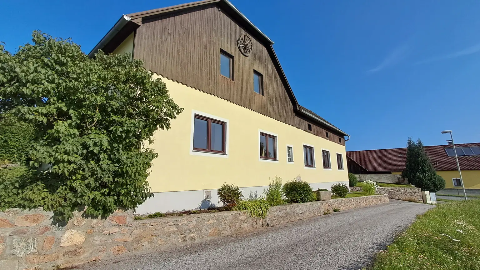 Charmantes Bauernhaus in Merzenstein/Rappottenstein – uneinsehbarer Vierkanthof bietet zahlreiche Möglichkeiten!