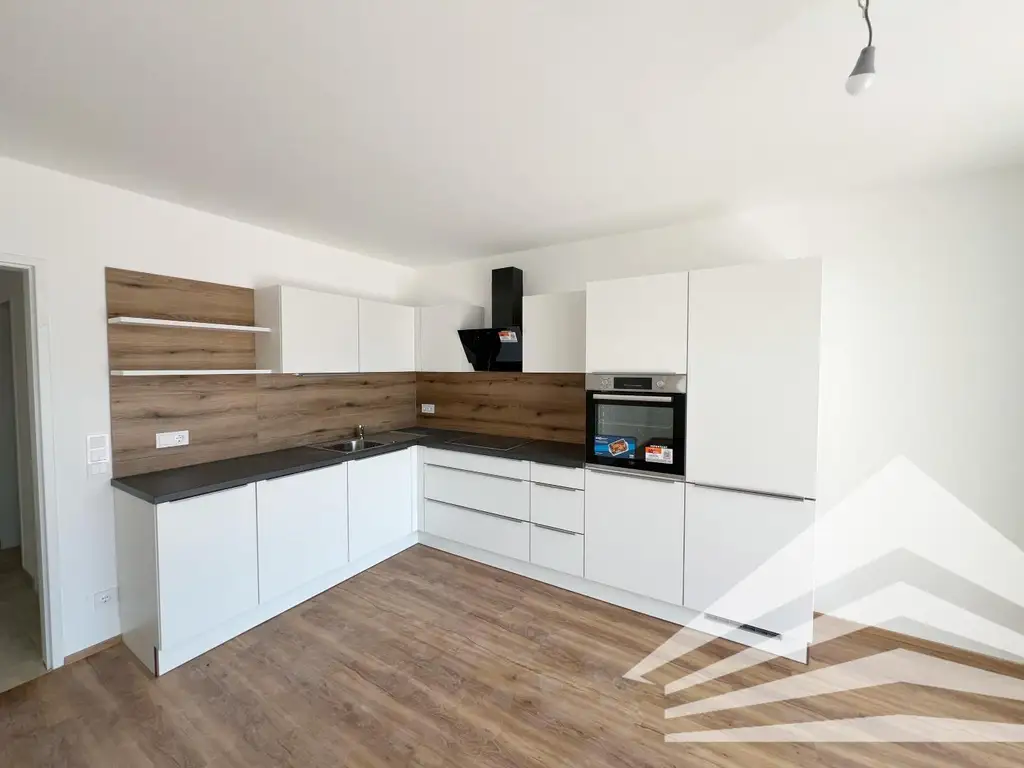 Hochwertig ausgestattete 3-Zimmer Wohnung mit großem Balkon in Puchenau!