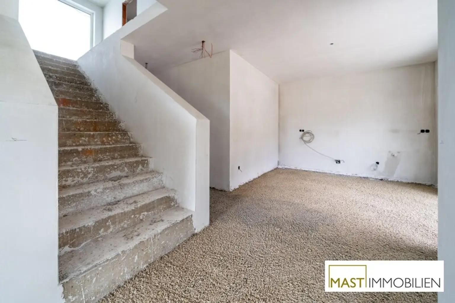 ERSTBEZUG - Modernes Einfamilienhaus mit 148 m² Wohnfläche, Balkon, Terrasse & 2 PKW-Stellplätzen in Strasshof – belagsfertig!