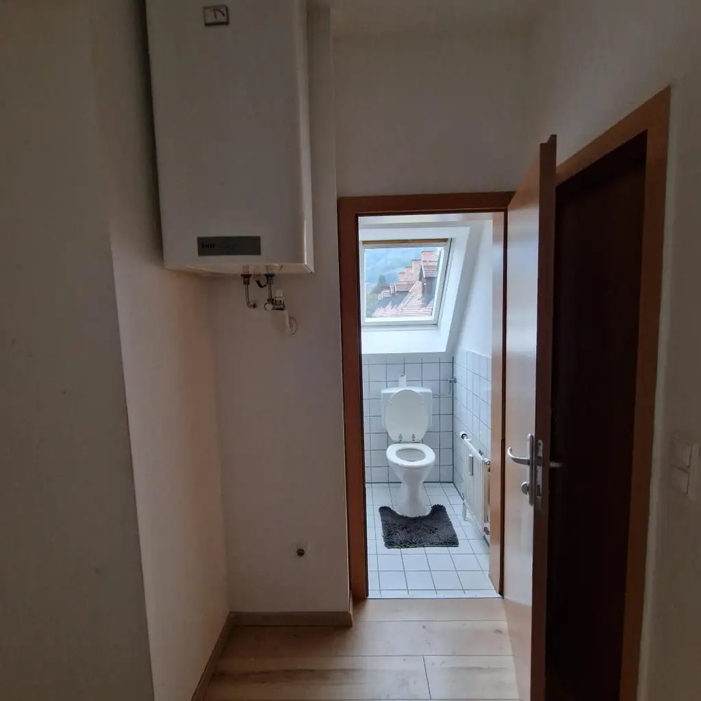 2,5-Zimmer-Dachgeschoßwohnung