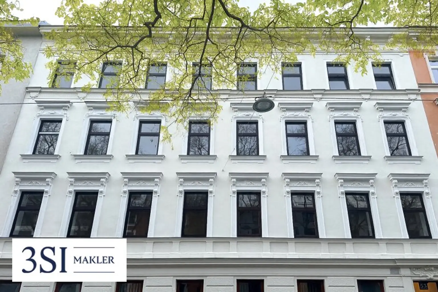 Exklusive 4-Zimmer-Altbauwohnung im 14. Bezirk mit idyllischem Balkon