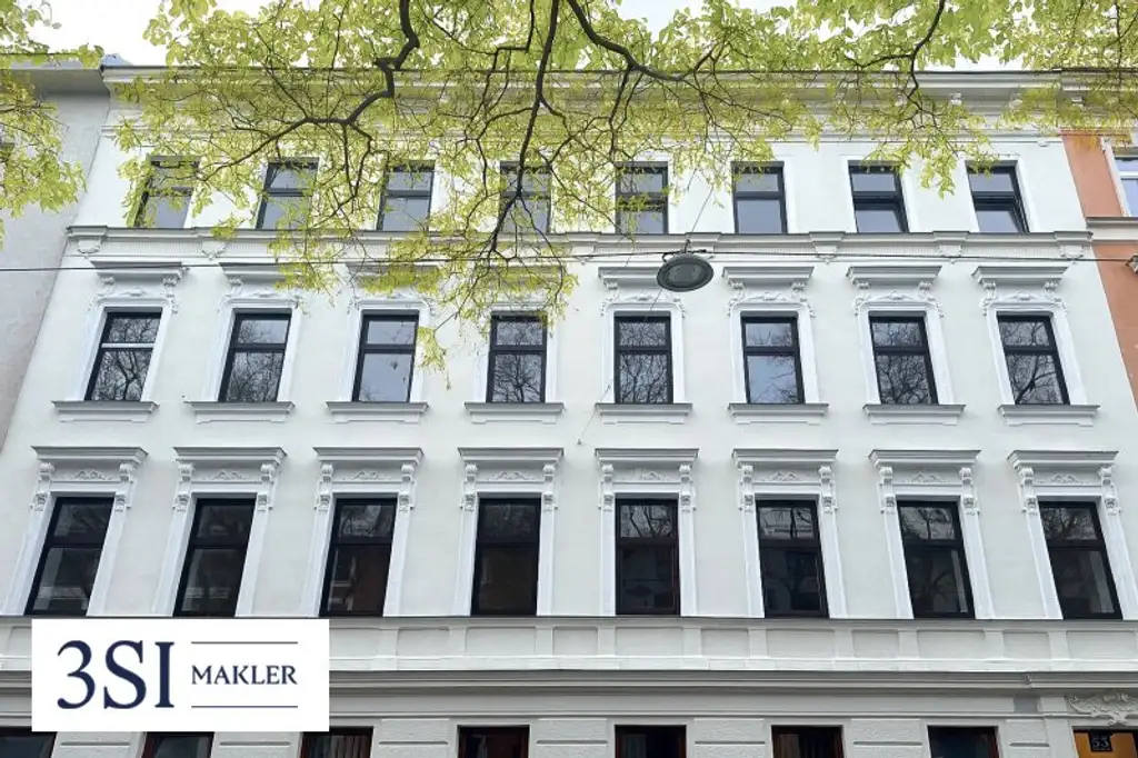 Exklusive 4-Zimmer-Altbauwohnung im 14. Bezirk mit idyllischem Balkon