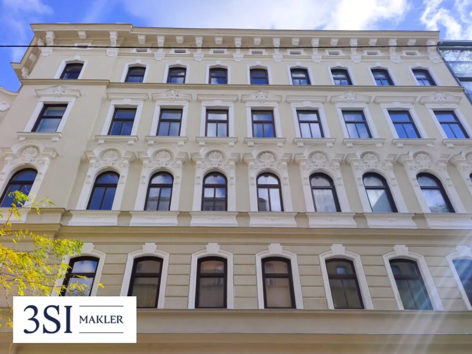 Baubewilligter Rohdachboden in beliebter Neubauer Lage mit großem Entwicklungspotential