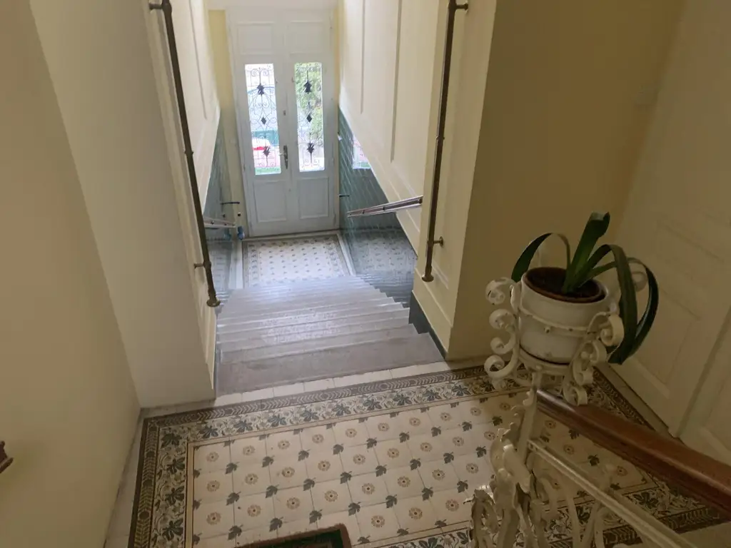 Doppelhaushälfte mit Garten im Jugendstilhaus