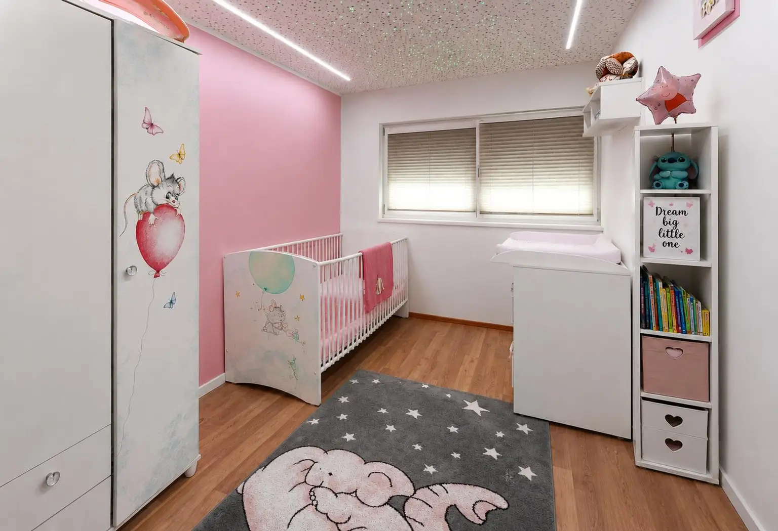 Wohnung - Zimmer 1.