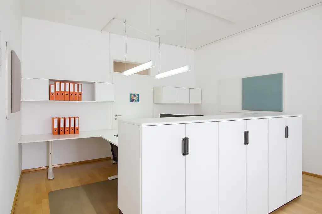 Sichtbar. Zentral. Hochwertig. – Klimatisiertes Büro in Unterweitersdorf!