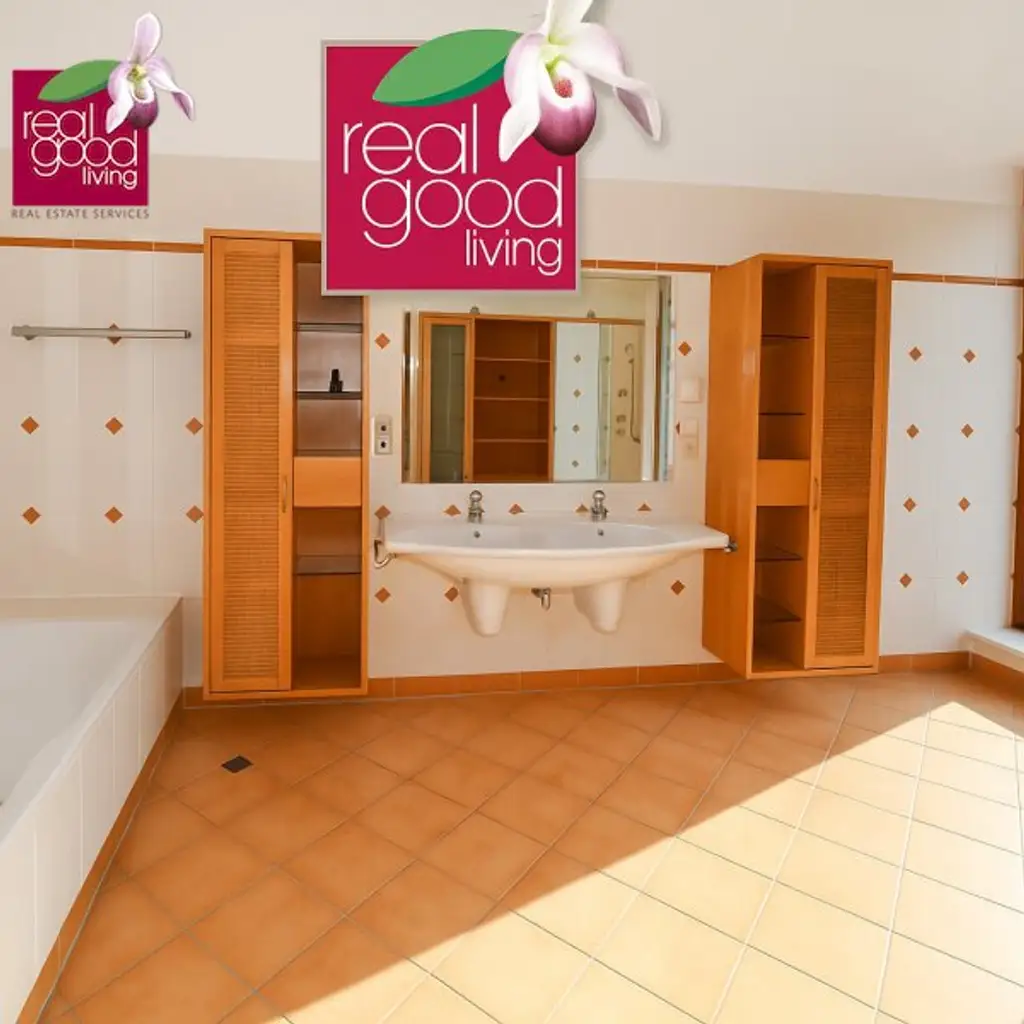Exklusive Villa mit Pool, Terrassen, Wintergarten & großer Garage in Klosterneuburg-Weidling