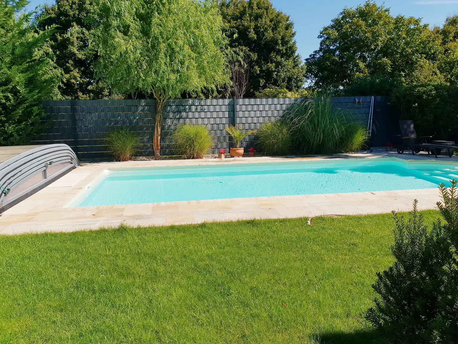 Oase!! - Bungalow mit Swimmingpool auf Pachtgrund!