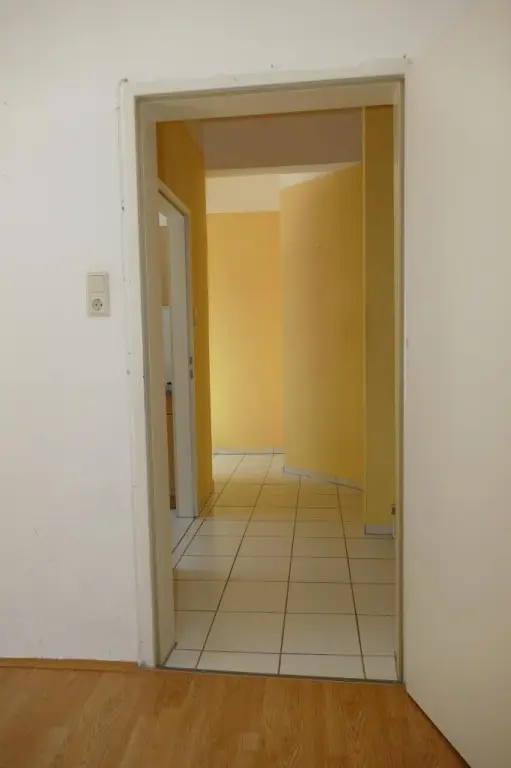 Zentral begehbar, charmante Ideal-Single-Student- Mietwohnung.