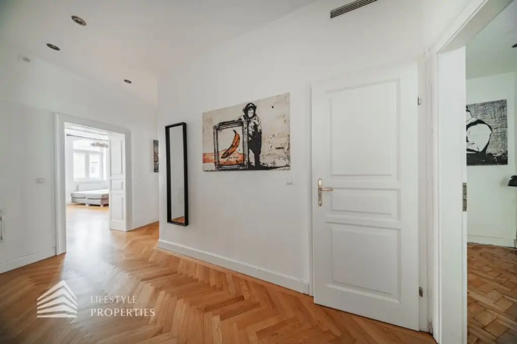 Helle 2-Zimmer Wohnung, Nähe Meiselmarkt