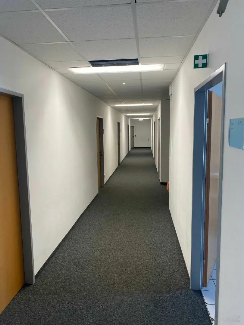 FIRMENSTANDORT-Büros in verschieden Größen oder ganze Etage in Wien 23 - gesamt 331 m²- teilbar ab ca. 23 m²