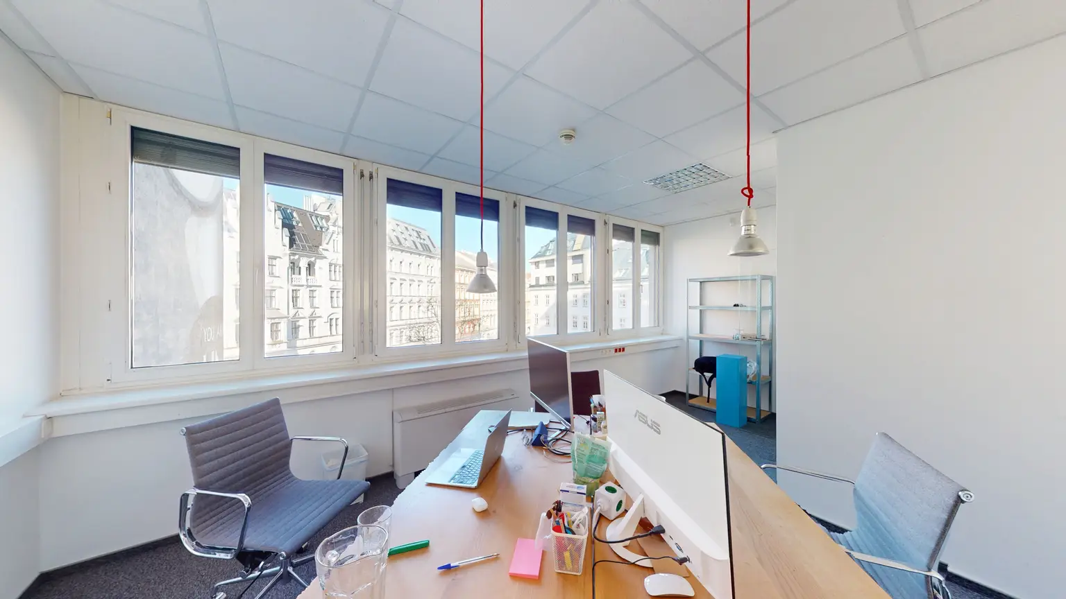 Ihr Arbeitsplatz im Zentrum: Helle Büroflächen mit Entwicklungspotenzial _ Erweiterbar