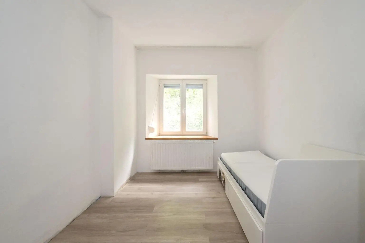 Zimmer 3 (UG)