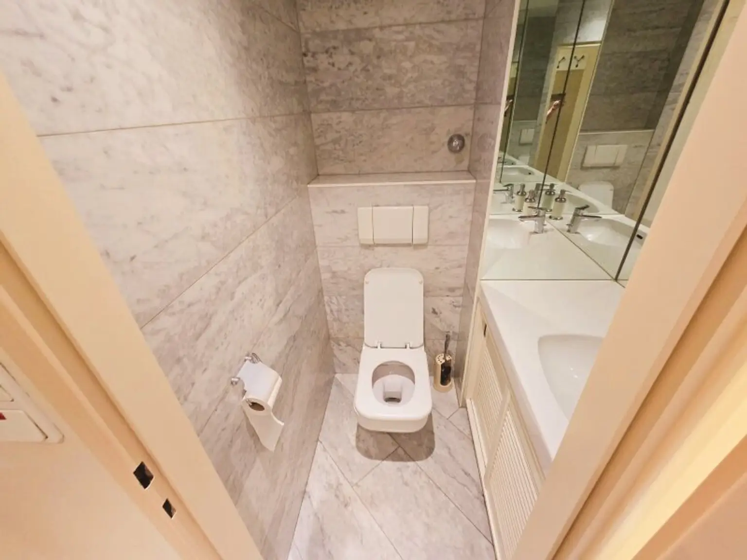 ++ TOP Ausstattung ++ 2 ZIMMER++ Extra moderne DAN-Einbauküche 10m² ++ 1100 HERZGASSE ++