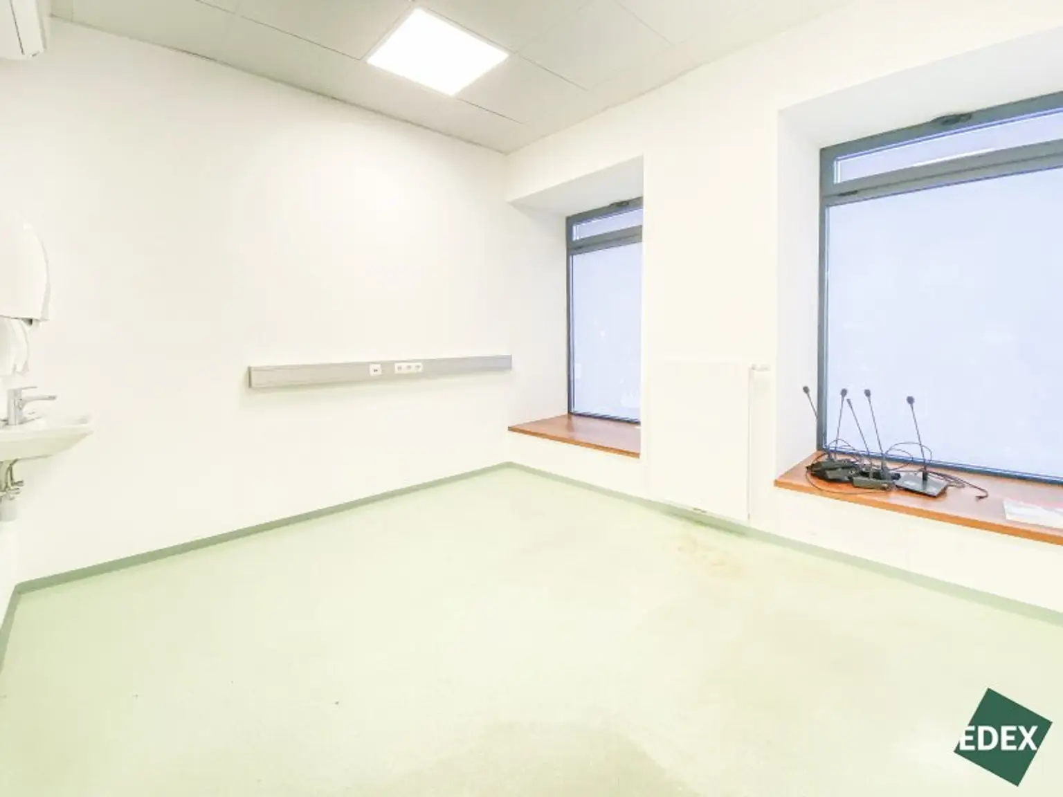 Hochwertige Arztpraxis unweit der Favoritenstraße zu verkaufen