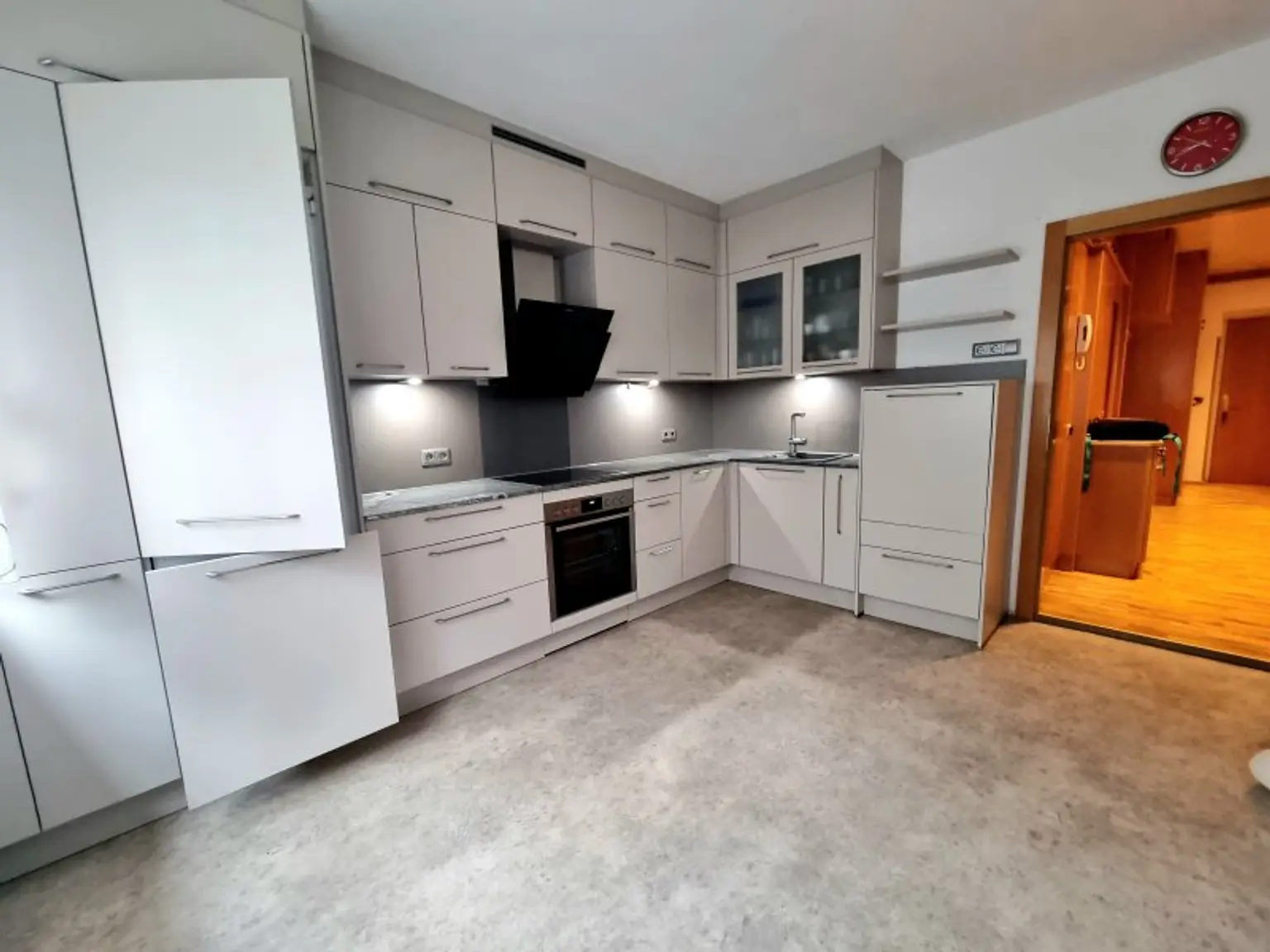 3-Zimmer Erdgeschoss Wohnung mit Loggia!