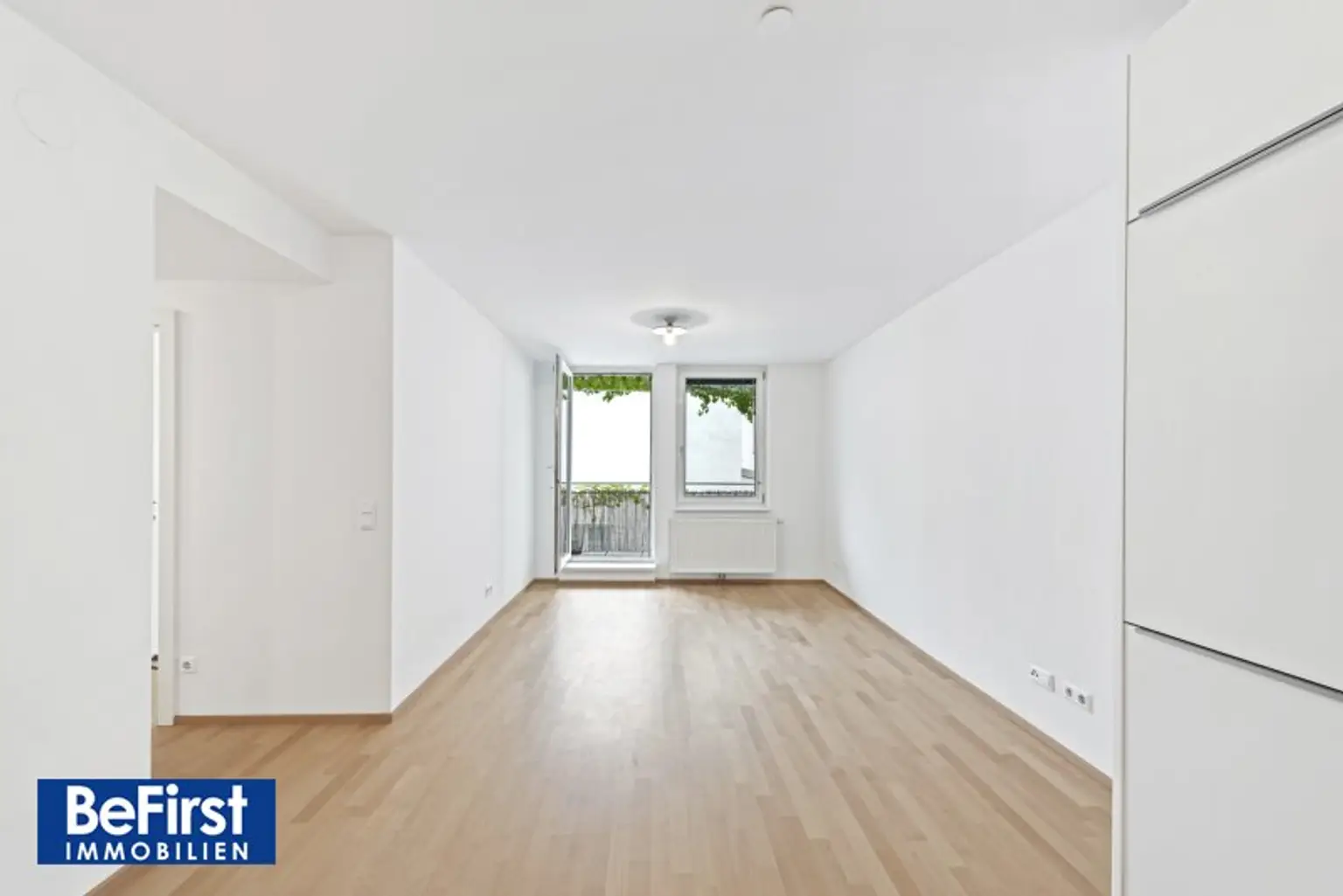 Zauberhafte 3 Zimmer Balkonwohnung in Fußgängerzone nächst Mariahilferstraße