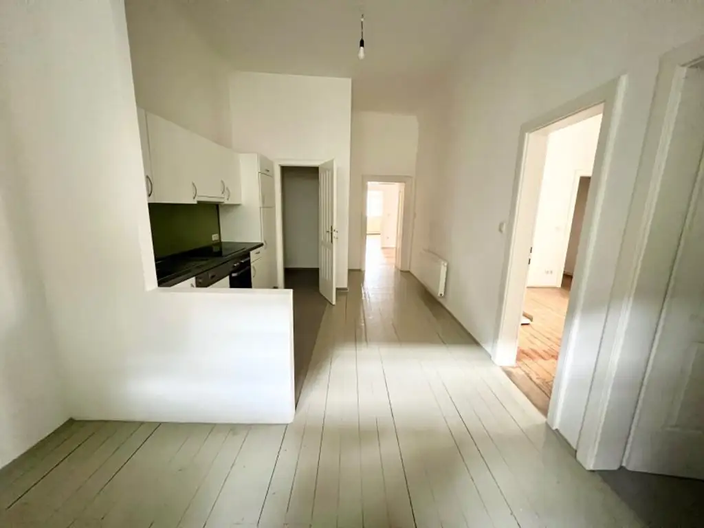 Kunst, Kultur, Citylife - charmante 3-Zimmer-Altbauwohnung bei Schwedenplatz!