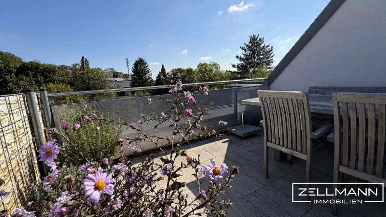 Wohnen über den Dächern von Mauer – Exklusive und neuwertige Dachterrassenwohnung mit Stil und Weitblick | ZELLMANN IMMOBILIEN